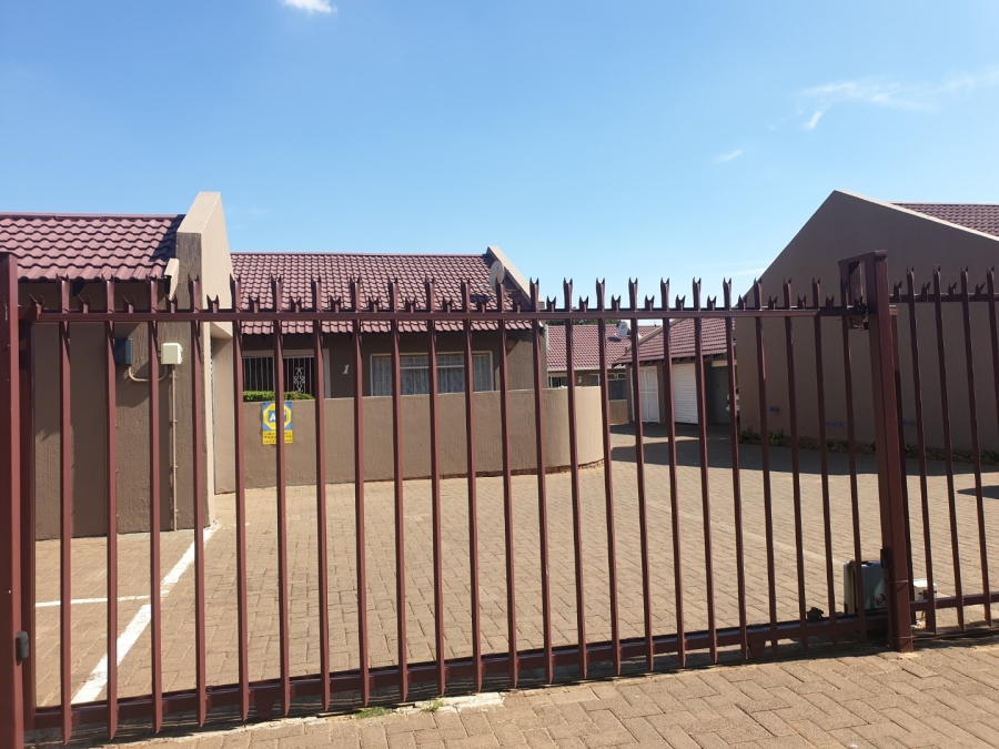 3 Bedroom Property for Sale in Uitsig Free State